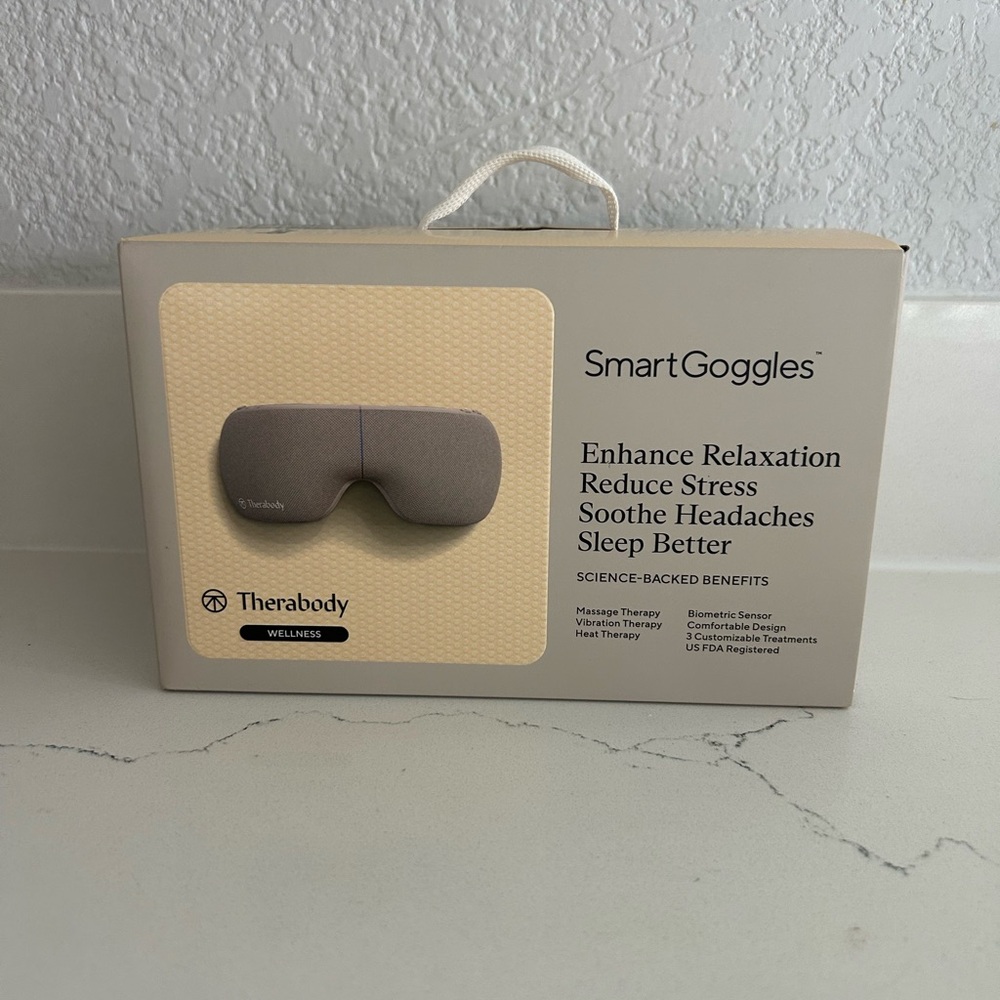 Therabody SmartGoggles Gray VR Eye Mask (New with Box, never opened) - Picture 5 of 8